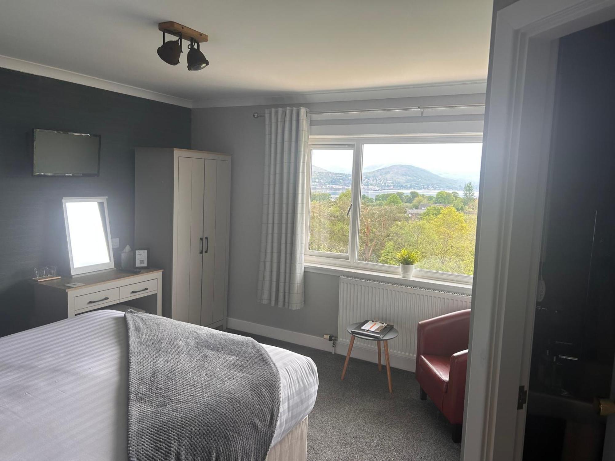 Braeburn Guesthouse ฟอร์ตวิลเลียม ภายนอก รูปภาพ